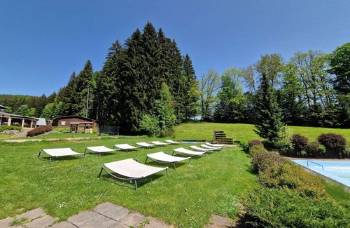 Mlade Buky Apartment | Lovely apartment for 2 people with A/C, pool, WIFI, TV, patio, pets allowed and parking