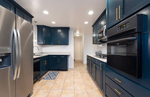 Oak Park House | Lovely Denver Retreat Big Backyard Near Red Rocks Dogs Welcome!