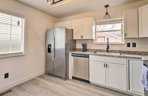 Parkridge House | Lovely East Knoxville Home ~ 4 Mi to UT!