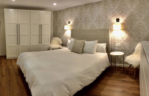 Santiago de Compostela Condo | Lovely flat in Home Santo