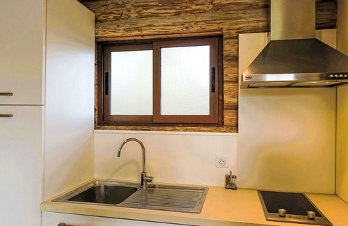 Pietracorbara House | Lovely apartment in villa with WIFI, A/C, pool, TV, terrace, pets allowed and panoramic view