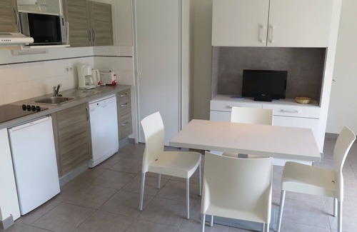 Vieux-Boucau-les-Bains Apartment | Lovely apartment for 4 guests with WIFI, TV and terrace