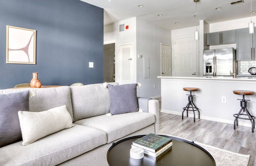 Hoboken Apartment | Lovely Hoboken 2BR w/ Gym, W/D & Elevator, near Waterfront, by Blueground