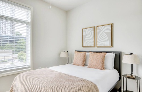 Hoboken Apartment | Lovely Hoboken 2BR w/ Gym, W/D & Elevator, near Waterfront, by Blueground