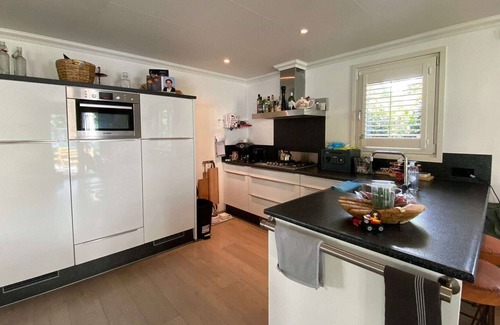 Kaatsheuvel House | Lovely holiday home in Kaatsheuvel with bubble bath