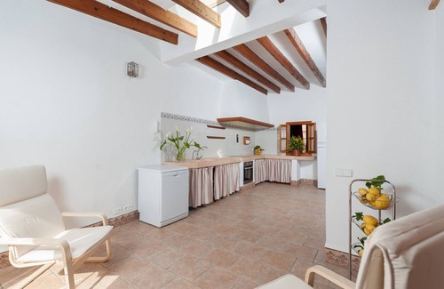 Alcudia Ski Chalet | Lovely Holiday house with pool in Alcudia, terrace, only 1km to the beach