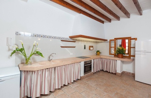 Alcudia Ski Chalet | Lovely Holiday house with pool in Alcudia, terrace, only 1km to the beach