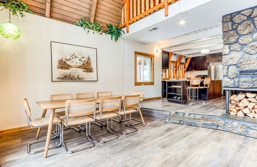 River Forest Acres House | Lovely home by waterfalls with firepit, hot tub & washer/dryer - dog-friendly