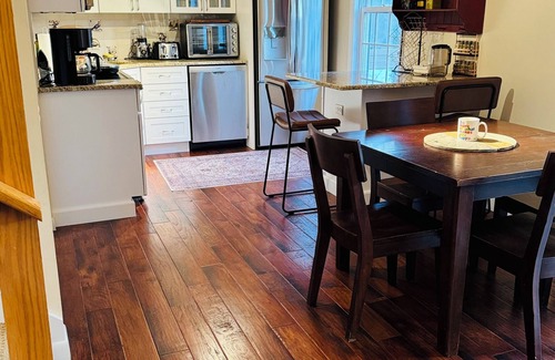 Williamstown House | Lovely Home for Your Berkshires Trip, Clark Museum or MASS MoCA Visit