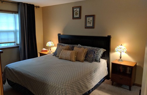 Gansevoort House | Lovely Home In A Great Neighborhood! Close to Saratoga, Lakes & Parks!