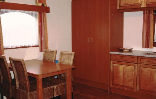 Ferienhausgebiet Hillenseifen House | Lovely Home In Gerolstein With Wifi