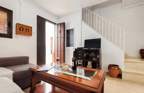 Olvera House | Lovely home in Olvera with Wi-Fi