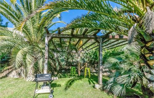 Iznajar House | Lovely Home In Rute With Wifi