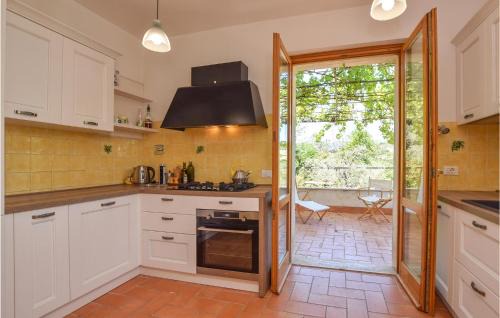 Toffia House | Lovely Home In Toffia