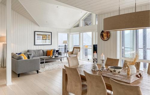 Valldal House | Lovely Home In Valldal