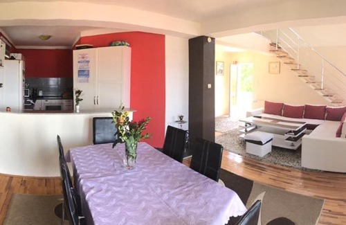 Novo Sarajevo Villa | Lovely house