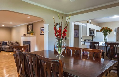 Chico House | Lovely House near Downtown, Your Home away from Home!
