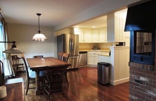 Harwich House | Lovely House On Beautiful Fresh Water Pond