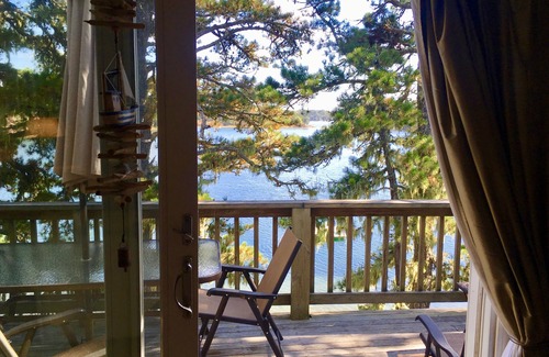 Harwich House | Lovely House On Beautiful Fresh Water Pond