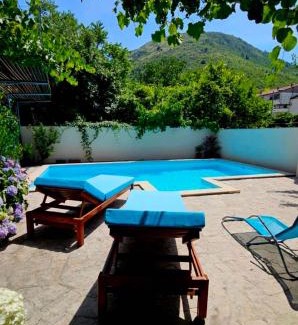 Mostar Old Town Apartment | Lovely house with swimming pool