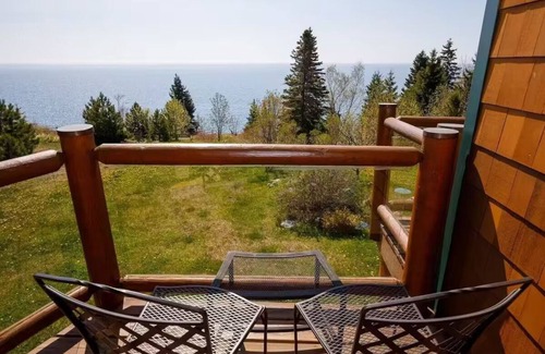 Tofte House | Lovely Lake Superior Waterfront Townhome, Tofte, North Shore of MN.