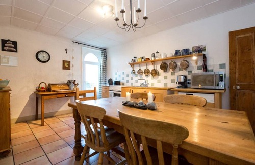 Passy House | Lovely large apartment great views