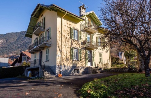 Passy House | Lovely large apartment great views