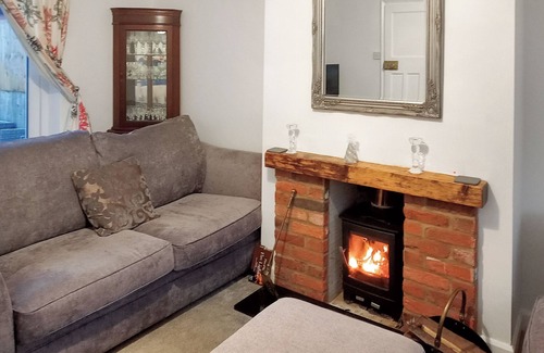 Ipswich Cottage | Lovely little cottage in a quiet location, walking distance to a gastro pub.