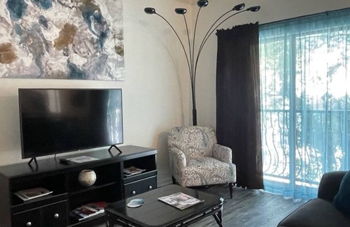 Innovation District Condo | Lovely Loft Condo-Short Walk to UF Campus/Stadium