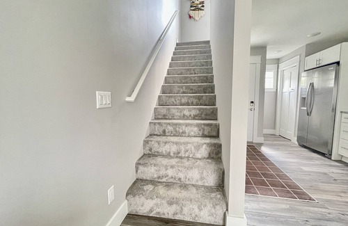 Traverse City House | Lovely, modern townhome located in the heart of Traverse City