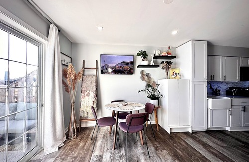 North Ocean City Condo | Lovely Renovated 2-Level Condo + Pool + Steps to the Beach!