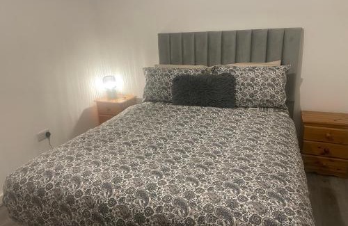 Dublin House | Lovely room close to the airport