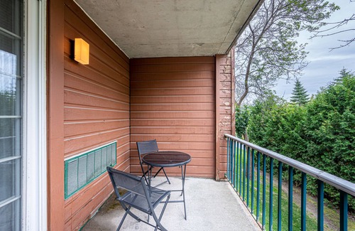 Saint-Sauveur House | Lovely room with balcony 26