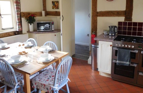 Pudleston House | Lovely Rural Period Property with a modern self contained Annex, sleeps 12