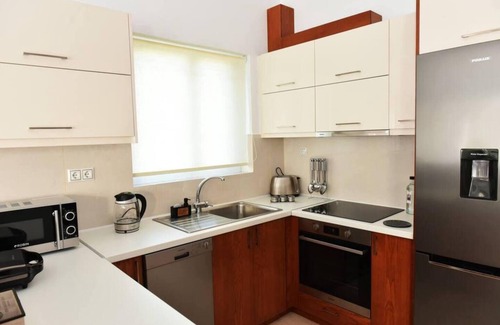 Plaka Apartment | Lovely SeaView Apartment in Chania
