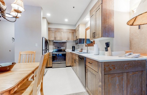 Big Sky Condo | Lovely ski-in/ski-out resort home w/shared pool, hot tub, sauna, fitness center