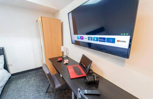 Selly Oak Apartment | Lovely Studio 10 mins from City for Short term