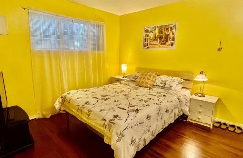 Burnaby House | Lovely suite
