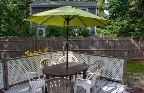 Dennis Port House | Lovely three bedroom home with access to Swan Pond