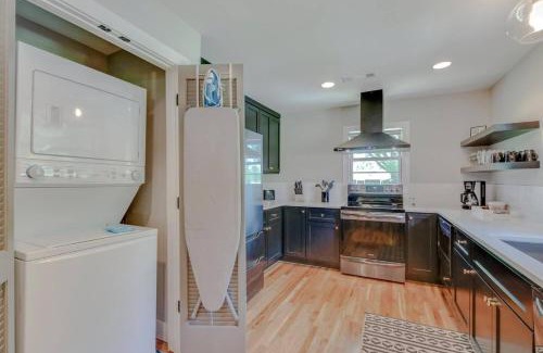 Franklin House | Lovely Three Bedroom Home Historic Franklin Quadplex