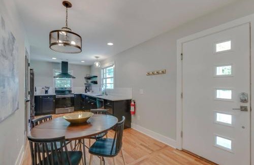 Franklin House | Lovely Three Bedroom Home Historic Franklin Quadplex