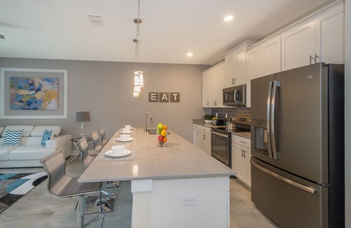 Davenport Ski Chalet | Lovely Townhouse 4Beds/3Bath/Pool/18Min From Disney