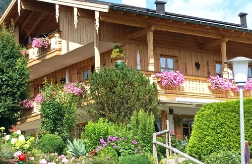 Entfelden Apartment | Lovely two-room apartment Fellhorn with south-facing balcony and mountain view 35sqm
