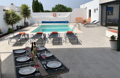 Playa Blanca Villa | Lovely Villa Margarita, Peaceful, Private Pool, 20min Walk to All Amenities