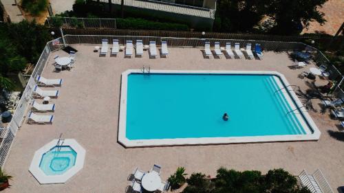 Fort Myers Beach Apartment | Lover's Key Beach Club by Check-In Vacation Rentals