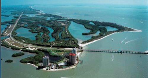 Fort Myers Beach Apartment | Lover's Key Beach Club by Check-In Vacation Rentals