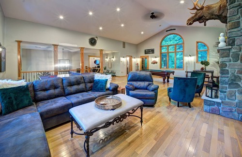 Tafton House | Loving Life at The Lake