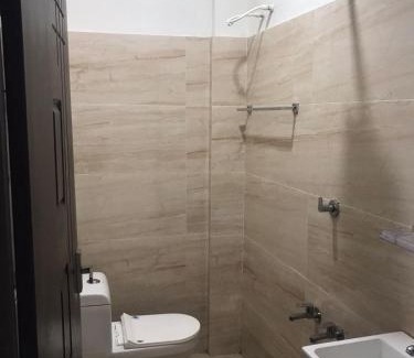 Kalpetta Hotel | low budget room at Kalpetta
