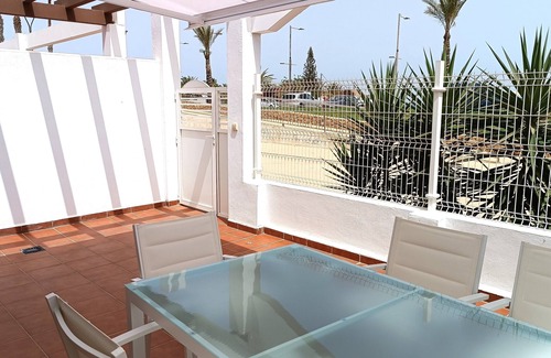 Vista de los Angeles-Rumina Apartment | Low First Line Apartment with Fiber and Swimming Pool