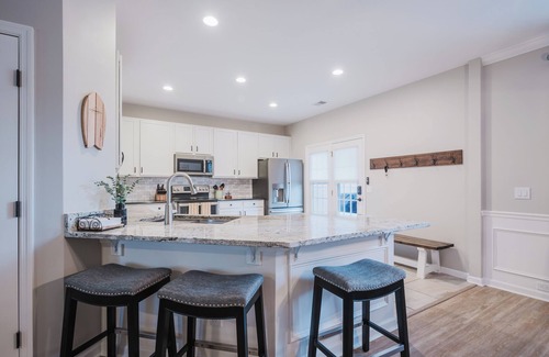 Bluffton House | Lowcountry Lodge! In the heart of historic Old Town Bluffton SC